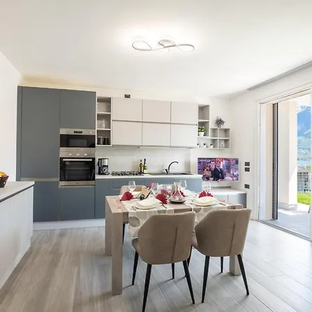 Laura'S Little Diamond Apartment - Residence Bel Post Domaso Exterior photo