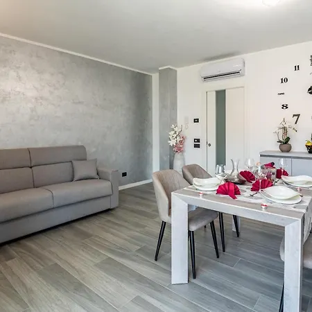 Laura'S Little Diamond Apartment - Residence Bel Post Domaso Exterior photo